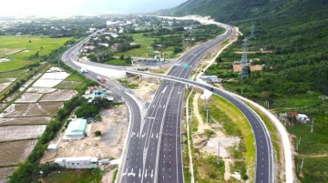 Thông  tuyến cao tốc Vân Phong – Nha Trang từ ngày 1/1/2026