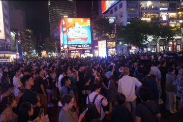 TP. Hồ Chí Minh rộn ràng countdown, pháo hoa chào năm mới 2026