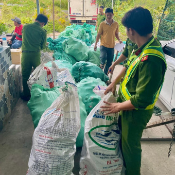 Cà Mau: Phát hiện kho mỹ phẩm "khủng" không có hóa đơn, chứng từ