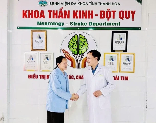 Thanh Hóa làm chủ kỹ thuật đặt stent chuyển dòng trong điều trị túi phình động mạch não kích thước lớn