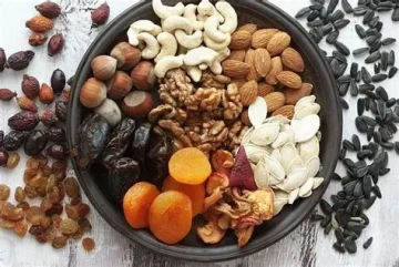 Lợi ích bất ngờ từ các loại hạt ngày Tết