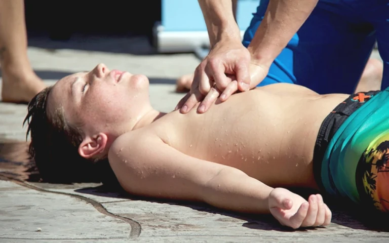 Hiện tượng đuối nước khô là gì?