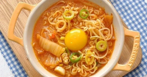 Một tuần nên ăn bao nhiêu gói mì ăn liền là hợp lý?