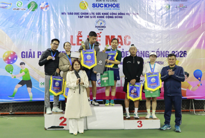 Sôi động giải pickleball “Cúp Sức Khỏe Cộng Đồng 2026”