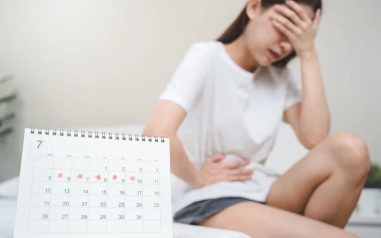 Kinh nguyệt kéo dài 15-20 ngày có sao không?