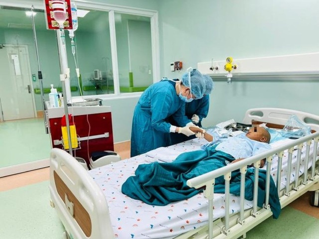 Bệnh viện Nhi Đồng 1 lần đầu tiên thực hiện thành công ca dị ghép tế bào gốc cho trẻ em