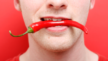 Điều gì xảy ra khi bạn ăn ớt thường xuyên?