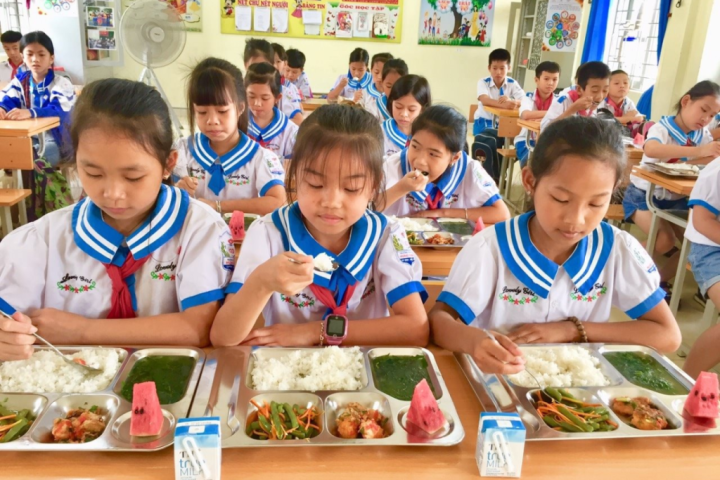 TP. Hồ Chí Minh: Rà soát bữa ăn bán trú tại tất cả các trường học