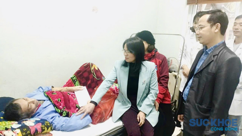 Phú Thọ: Xuân yêu thương đến với bệnh nhân khó khăn tại TTYT khu vực Sông Lô