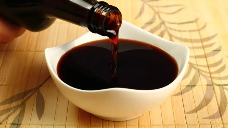 Hắc xì dầu khác gì với nước tương thông thường?