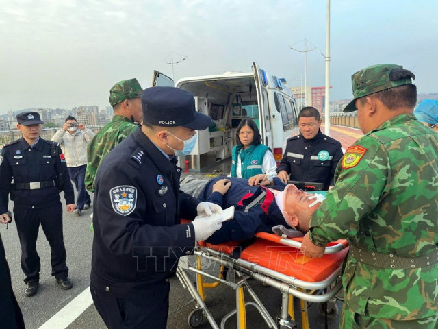 Việt Nam-Trung Quốc phối hợp mở "luồng xanh" cho xe cứu thương