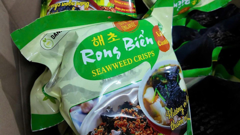 Bóc trần 7.000 sản phẩm rong biển khô Trung Quốc “đội lốt” hàng Việt Nam