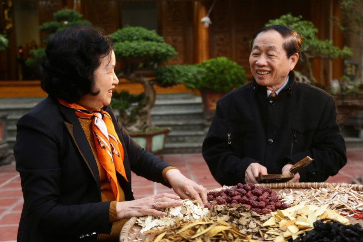 Xuân khỏe - Nhà đông - Nước mạnh
