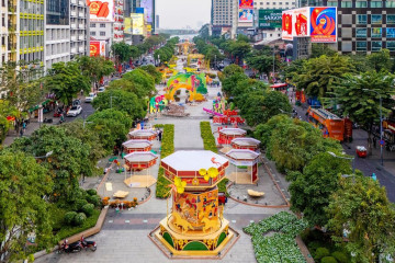 Toàn cảnh đường hoa Nguyễn Huệ đã thành hình