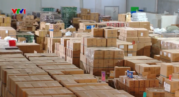 Triệt phá đường dây sản xuất thực phẩm hỗ trợ ngừa ung thư giả