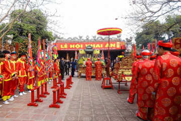 Dập dìu lễ hội tháng giêng - hồn thiêng văn hoá Việt