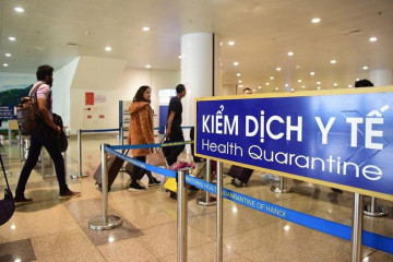 Duy trì cảnh giác cao độ, phòng chống dịch bệnh tại cửa khẩu hàng không