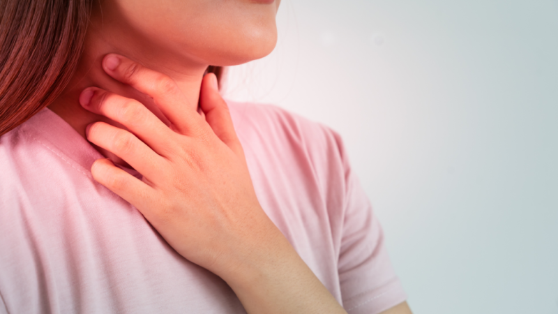 Vì sao dịp Tết dễ đau họng, khàn tiếng?