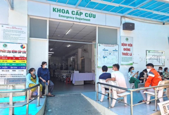 Nghi vấn một phụ nữ tử vong sau khi truyền dịch tại nhà
