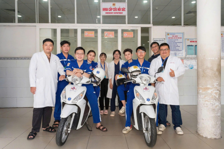 Hà Nội triển khai đưa mô tô cấp cứu tiếp cận bệnh nhân trong ngõ sâu