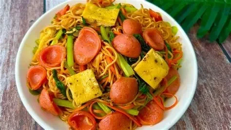 Bật mí công thức xào mì tôm thơm ngon
