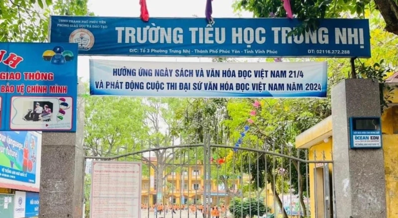 Tạm đình chỉ giáo viên trong vụ học sinh “liếm đất” ở Phú Thọ