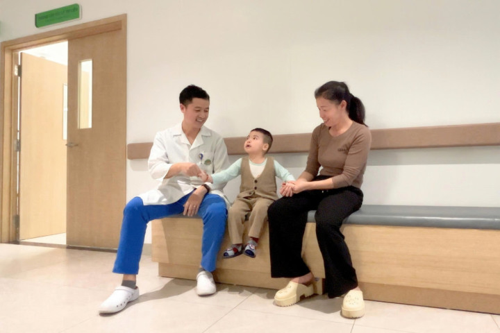 Hồi sinh bé 3 tuổi đuối nước, kỳ tích được tạo ra từ sự kiên định và niềm tin của người thầy thuốc