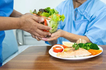 Mổ ruột thừa nội soi bao lâu thì ăn uống lại bình thường?