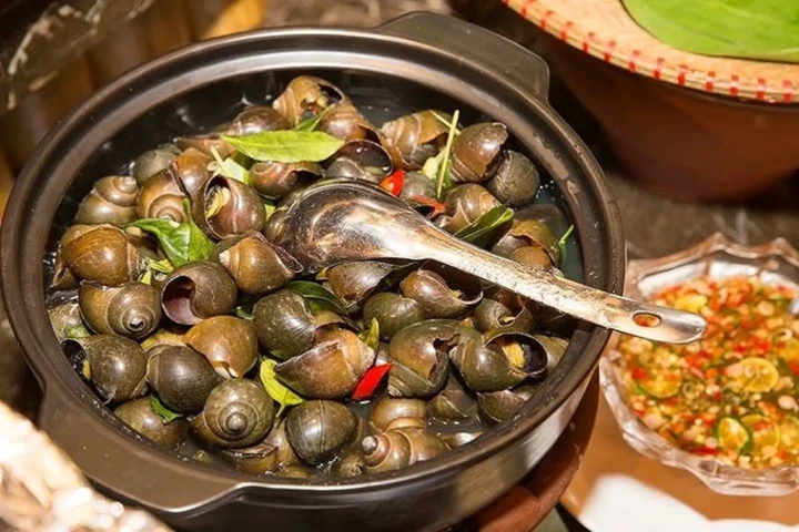Tại sao ăn ốc thường bị đau bụng?