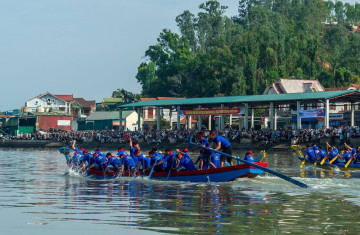 Tưng bừng Lễ hội Cầu Ngư, nhịp trống mờ đầu cho một mùa biển mới