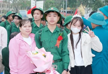 Thanh niên Thanh Hóa tiếp bước truyền thống lên đường nhập ngũ