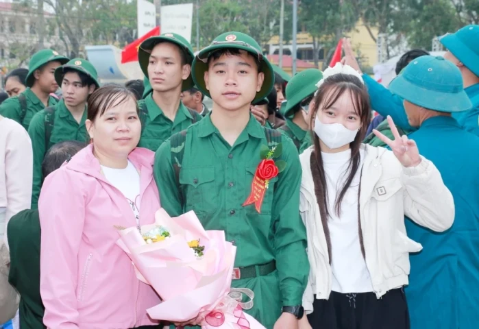 Thanh niên Thanh Hóa tiếp bước truyền thống lên đường nhập ngũ