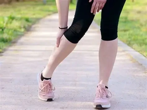 Tại sao nhiều người bị ngứa chân khi chạy bộ?