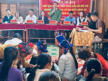 Công an vùng biên Thanh Hóa tích cực tuyên truyền bầu cử