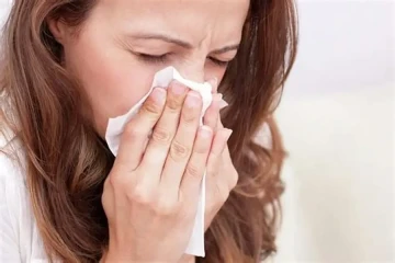 Vì sao nghẹt mũi dai dẳng và cách làm thông thoáng mũi hiệu quả