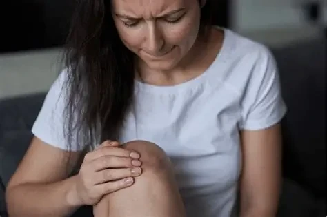 Cách trị thâm đầu gối tại nhà đơn giản, dễ thực hiện