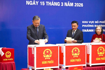 Tổng Bí thư Tô Lâm bỏ phiếu bầu cử tại phường Ba Đình, thành phố Hà Nội