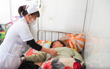 Bộ Y tế yêu cầu khẩn trương xử lý vụ nghi ngộ độc thực phẩm sau khi ăn bánh mì tại Quảng Ngãi