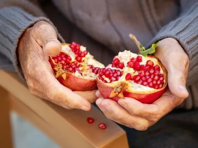 Quả lựu có “đánh tan” sỏi thận như lời đồn?