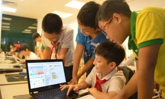 Tăng cường hỗ trợ trẻ em phát triển lành mạnh, tích cực trên môi trường mạng