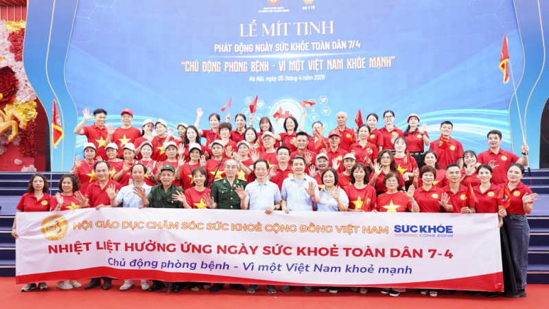 Hơn 300 hội viên Hội VACHE tham gia Lễ Mít tinh hưởng ứng Ngày Sức khỏe toàn dân 7/4 tại Hà Nội