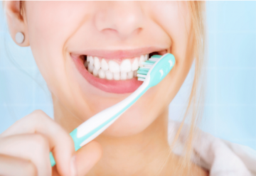 Đánh răng với kem đánh răng thôi đã đủ sạch?