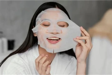 Thời tiết đổi mùa, da “khó chiều”: Có cần thay toàn bộ sản phẩm dưỡng da?