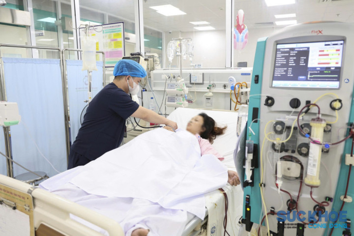 3 giờ chạy đua sinh tử: Nỗ lực giữ trọn hai nhịp tim mẹ và con