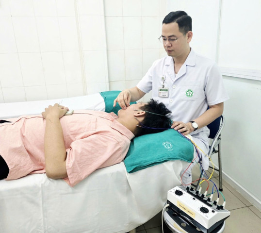 Cảnh báo liệt mặt giữa mùa hè