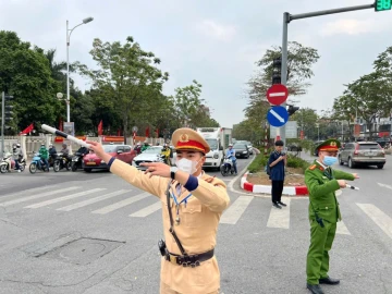 Hà Nội tạm cấm nhiều tuyến đường tối 28/4