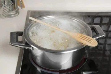 Mẹo nấu cháo không trào, nhanh nhừ cho bữa ăn trọn vị