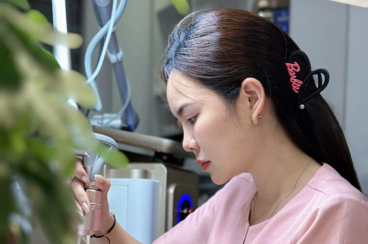 Đào Cẩm Vân: Người giảng viên chọn chăm sóc da bằng sự tử tế và kỷ luật nghề