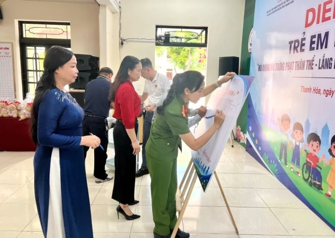 Nói không với trừng phạt thân thể - Lắng nghe trẻ em nói, bảo vệ trẻ em bằng hành động