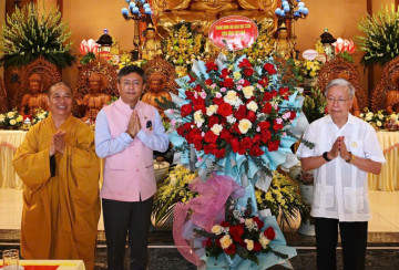 Lãnh đạo Trung ương Hội VACHE tham dự, chúc mừng Đại lễ Phật đản Vesak 2026 tại chùa Yên Phú